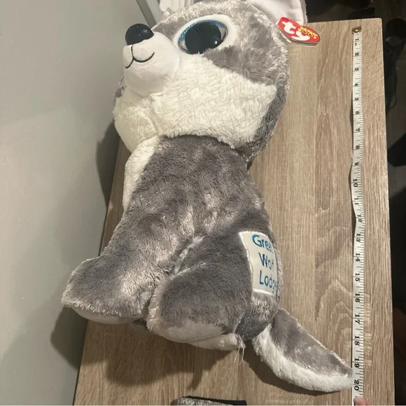 Great Wolf Lodge Ty Plush Gray and White Wolf with Blue Eyes - Picture 5 of 5
